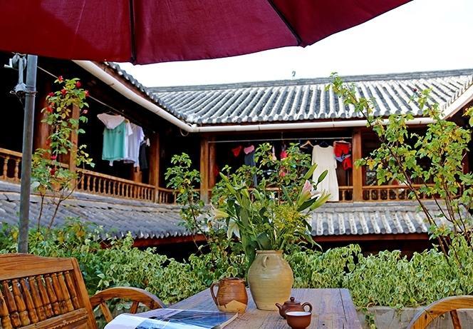 Li Dao Yuan Aparthotel Lijiang  Exteriör bild