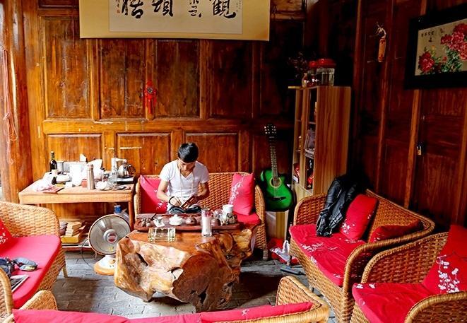 Li Dao Yuan Aparthotel Lijiang  Exteriör bild